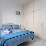 Ao Lado Da Praia - Coparabana - Modernidade E Beleza